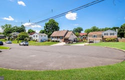 14 MCCARTHY AVE, LANGHORNE, PA 19047
