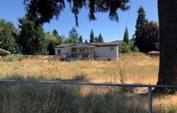 320 5TH ST, Dillard, OR 97432