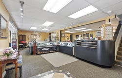 12 Lindell Ave, Leominster, MA 01453