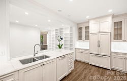 922 Cherokee Road, Charlotte, NC 28207