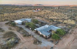 979 Old Woman Springs Road, Yucca Valley, CA 92284