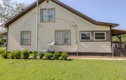 1811 S Walnut Street, Coffeyville, KS 67337