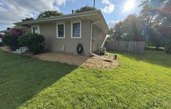 151 S OAKWOOD Road, OSHKOSH, WI 54904