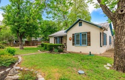408 W College St, Fredericksburg, TX 78624