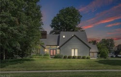 118 Steeplechase Lane, Munroe Falls, OH 44262