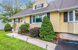 7 Darwin Rd, Franklin Twp., NJ 08873