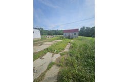 1503 Capehart Road, Leon, WV 25123