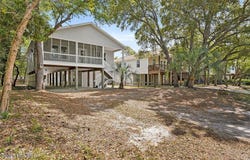120 NE 27th Street, Oak Island, NC 28465