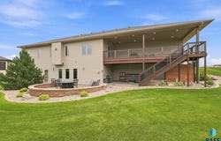 7304 E Donnelly Dr, Sioux Falls, SD 57110