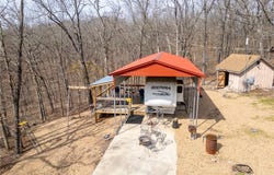 32555 Sagrada Beach Road, Lincoln, MO 65338