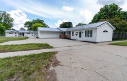 715 N John Wayne Drive, Winterset, IA 50273