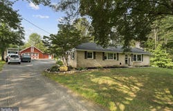 514 W 28TH DIVISION HIGHWAY, LITITZ, PA 17543