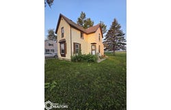 524 7th street, Whittemore, IA 50598