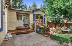 68938 E CEDAR HILL LOOP, Welches, OR 97067
