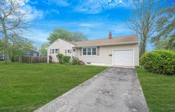 63 Beaver Dam Road, Bellport, NY 11713