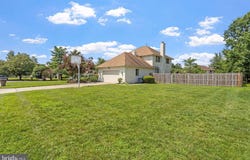 32 COUNTRY WALK, CHERRY HILL, NJ 08003