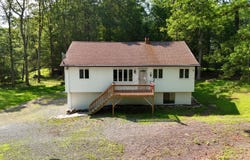 371 Ridge Circle, Cresco, PA 18326