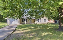 401 E Main Street, Beggs, OK 74421