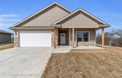1112 Old Time Drive, Excelsior Springs, MO 64024