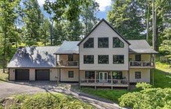 670 Natchez Lane, Sugar Grove, OH 43155