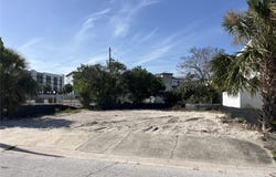 180 E MADEIRA AVENUE, MADEIRA BEACH, FL 33708