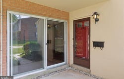 212 OLD FORGE CROSSING, DEVON, PA 19333