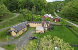167 Love Hill Road, Waverly, WV 26184