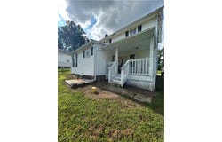 8512 SE Mapleton Street SE, East Canton, OH 44730