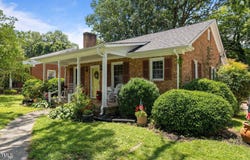 1542 W Davis Street, Burlington, NC 27215