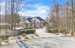 109 Brandon Dr, Hodges, SC 29653