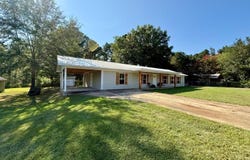 108 Walden, Booneville, MS 38829