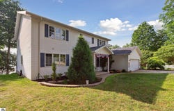 10245 Lakeside Drive, Perrinton, MI 48871