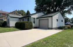 902 W Burlington Avenue, Fairfield, IA 52556