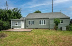 521 29th Street NE, Cedar Rapids, IA 52402