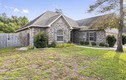 58 Tantallon Drive, Ocean Springs, MS 39564