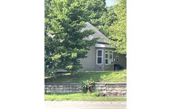 1004 Spring Street, Burlington, IA 52601