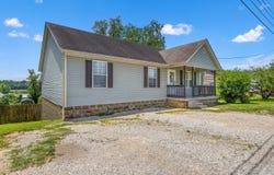 129 Glory Street, Irvine, KY 40336