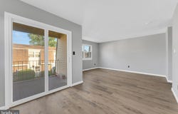 6-6 FLORENCE TOLLGATE, FLORENCE, NJ 08518