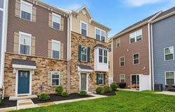 9 Wentworth Lane, Deer Park, OH 45236