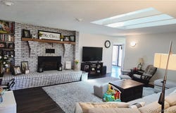 421 W Bourbon Street, Eldon, MO 65026
