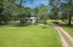 3201 Safer Dr, Slaughter, LA 70777