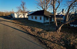 302 3rd St S, Basin, WY 82410