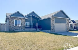 2260 Glenwood Drive, Garden City, KS 67846