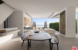 547 Palisades Beach Rd, Santa Monica, CA 90402