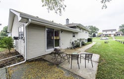 719 Hillside Avenue, Antioch, IL 60002