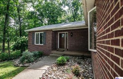 42 Golf Greens Circle, Brandenburg, KY 40108