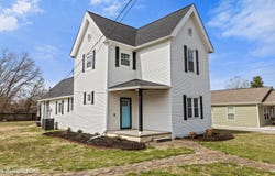 3139 NE Whitney Place, Knoxville, TN 37917