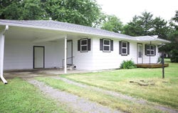 213 S Poplar St, Douglass, KS 67039