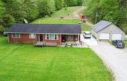 5182 New Paintsville Rd, Salyersville, KY 41465