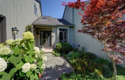 56 Waterview Circle, Penfield, NY 14625